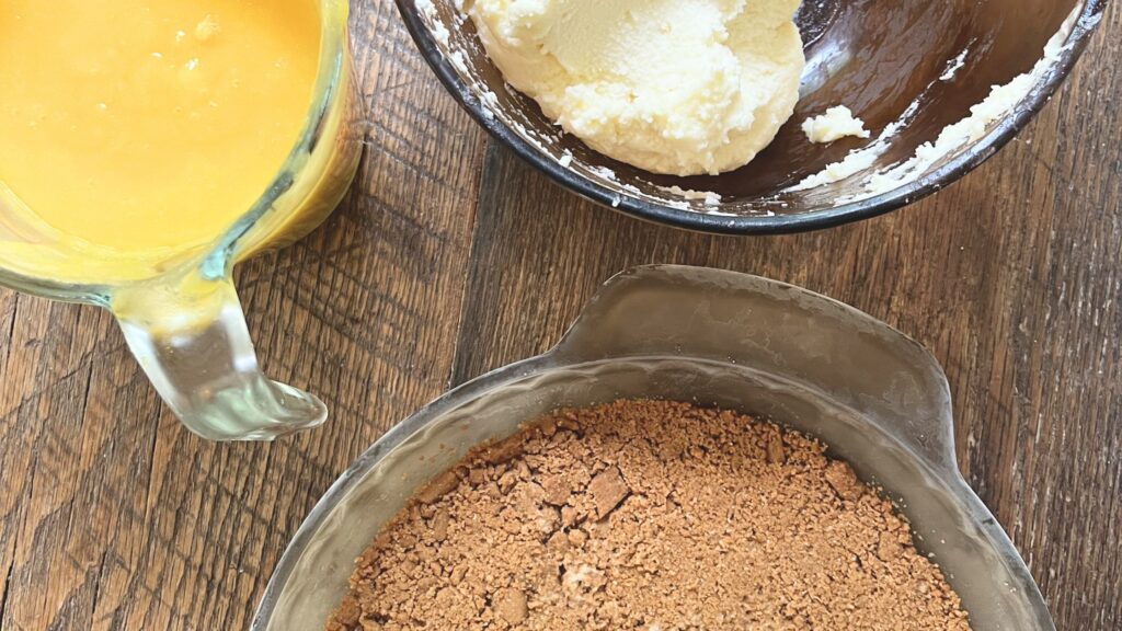 How to Make Mascarpone Key Lime Pie